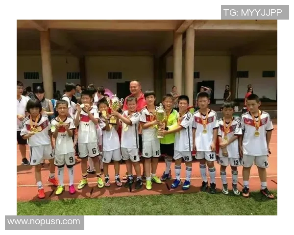 建湖足球之星的成长历程与辉煌成就揭秘